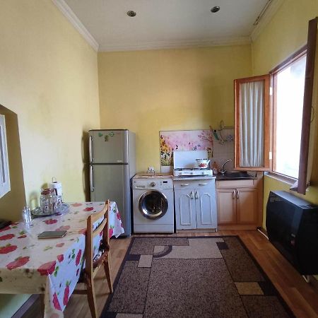 Apartamento Edlen Tiflis Exterior foto
